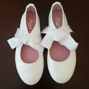 White Ribbon tie ballet flat